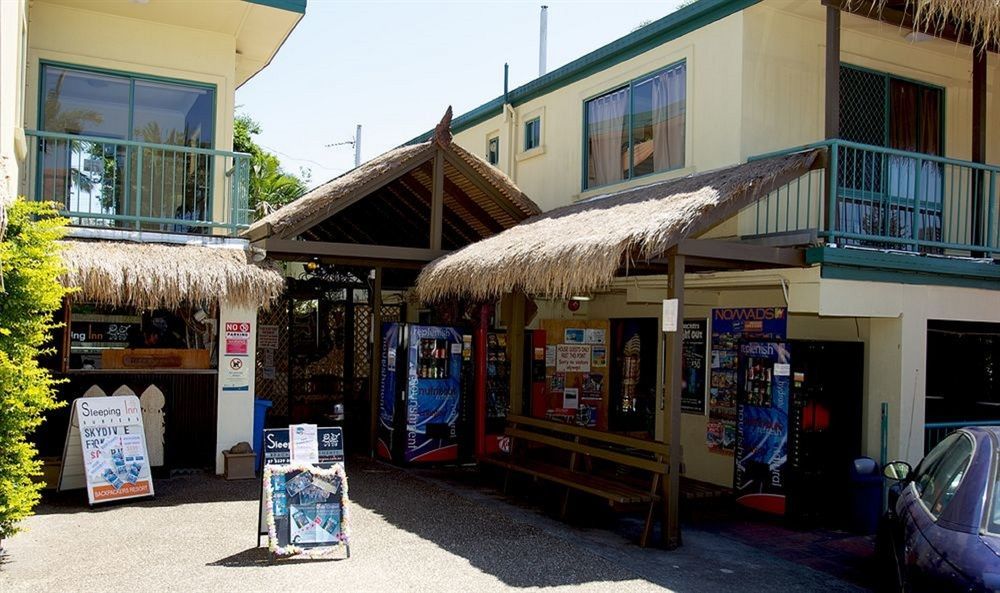 Sleeping Inn Backpackers Resort Gold Coast Exterior photo