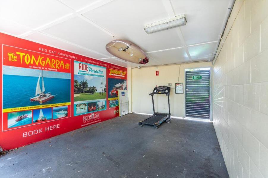Sleeping Inn Backpackers Resort Gold Coast Exterior photo